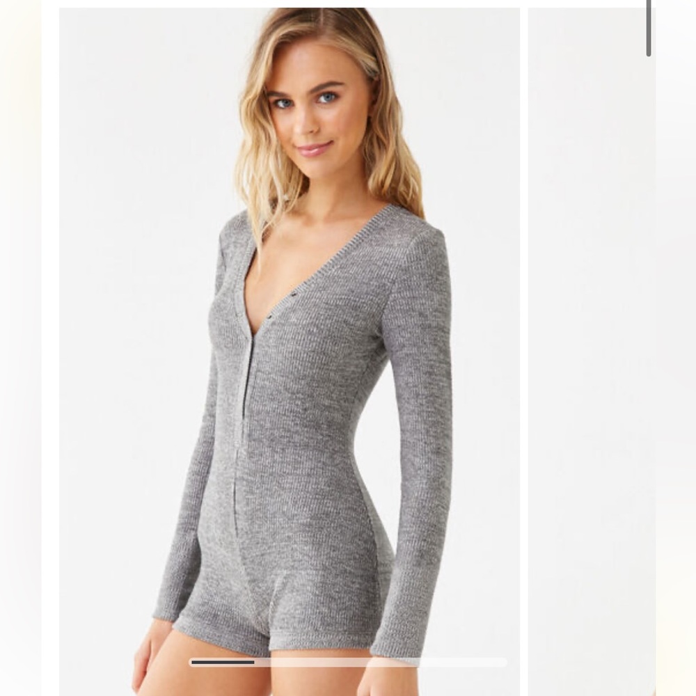 Forever 21 Marled Knit Romper SIZE M
